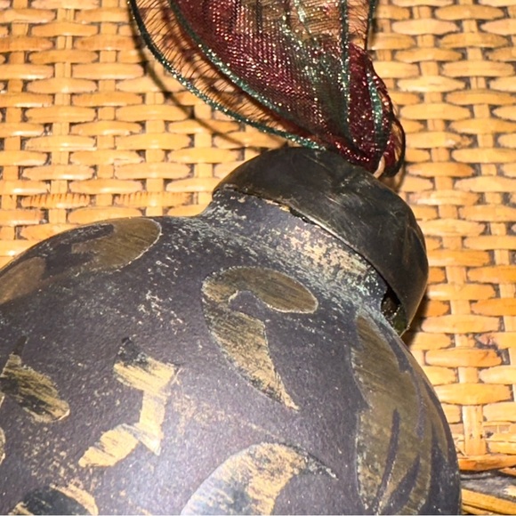 Vintage Kugel Ornament Etched Hanging Ornament Bow Gray Satin Holiday Decoration - Picture 5 of 9